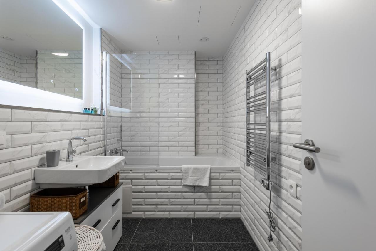Jay Apartments プラハ エクステリア 写真
